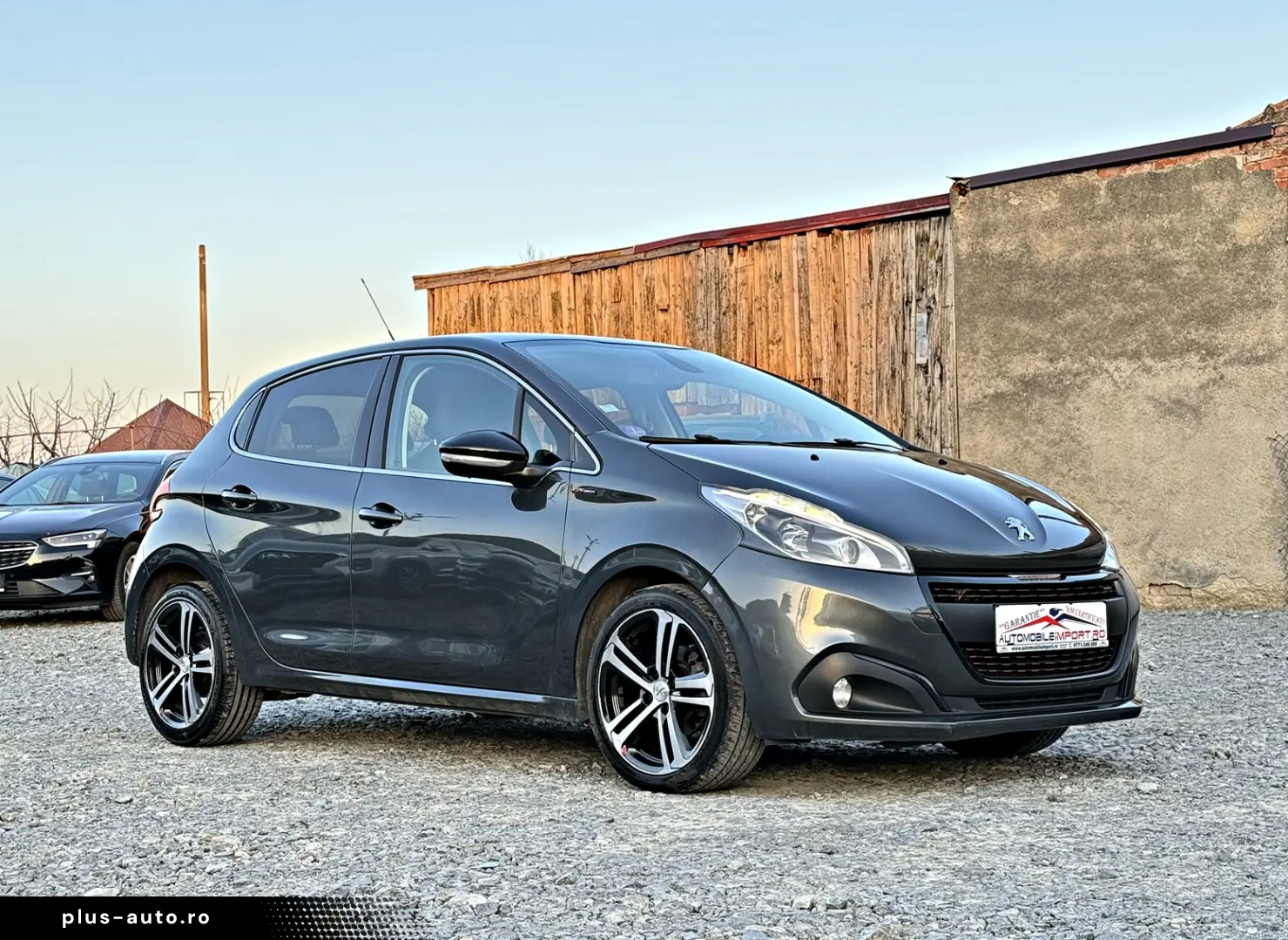 PEUGEOT 208 1.2e THP GT Line