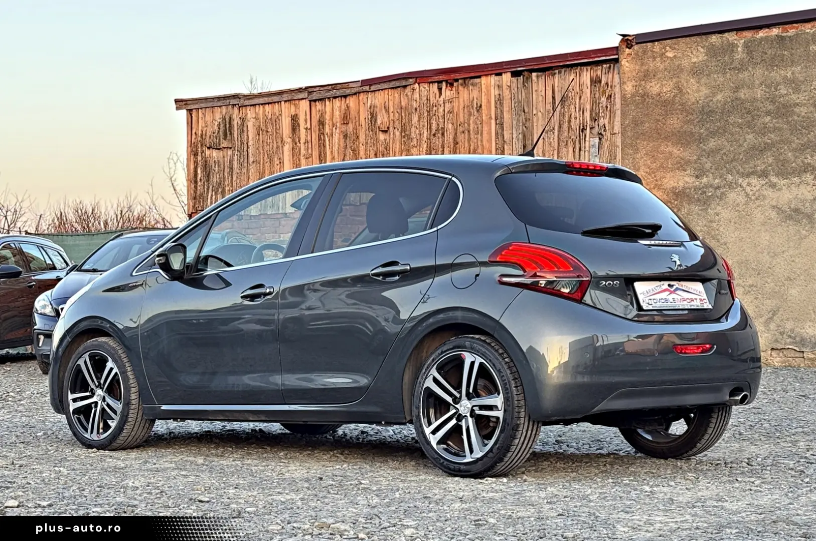 PEUGEOT 208 1.2e THP GT Line