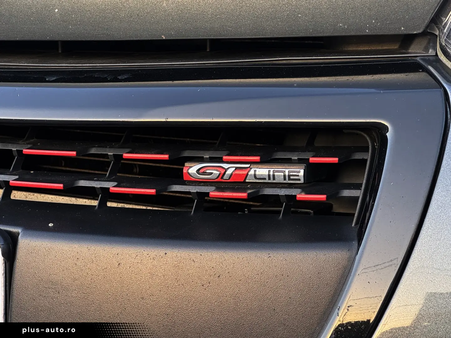 PEUGEOT 208 1.2e THP GT Line