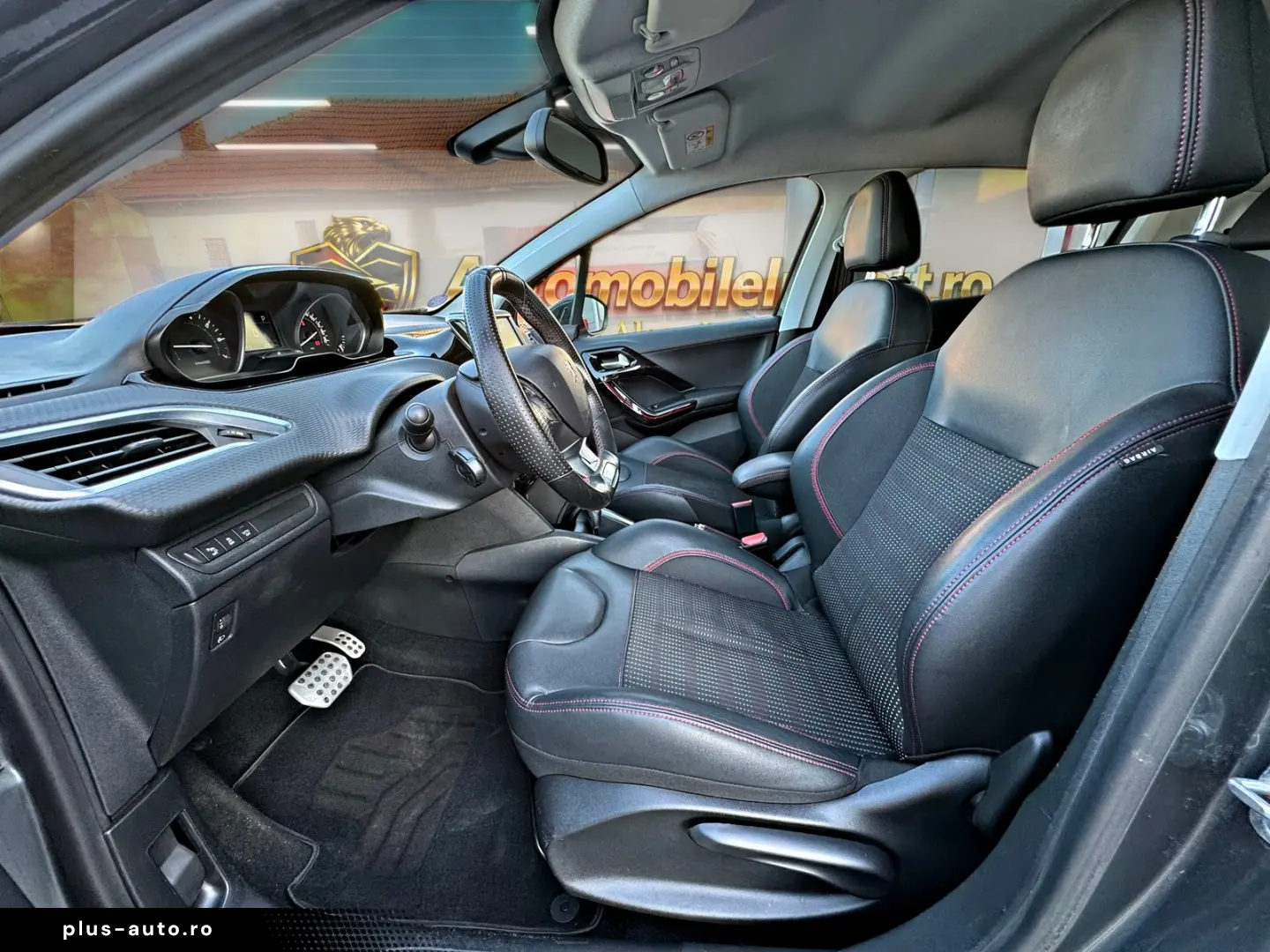 PEUGEOT 208 1.2e THP GT Line