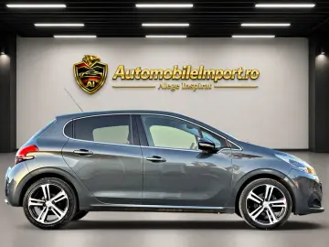 PEUGEOT 208 1.2e THP GT Line
