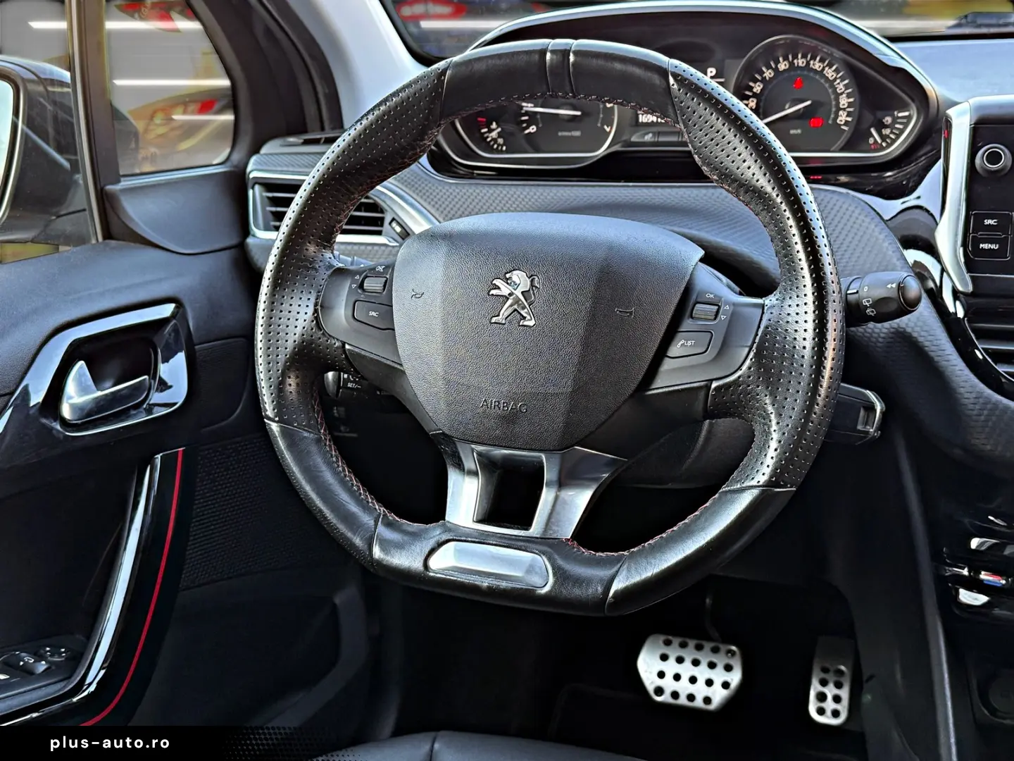 PEUGEOT 208 1.2e THP GT Line