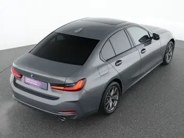 BMW 330 i xDrive Schiebedach Harman-