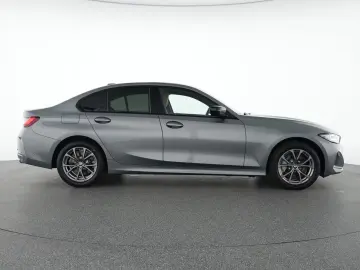 BMW 330 i xDrive Schiebedach Harman-