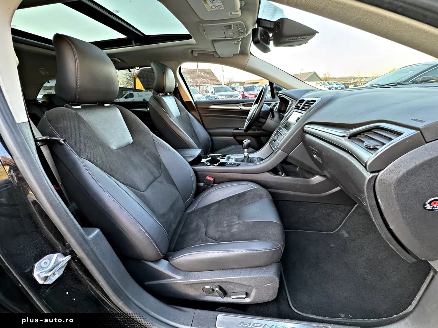 FORD Mondeo EcoBoost Titanium