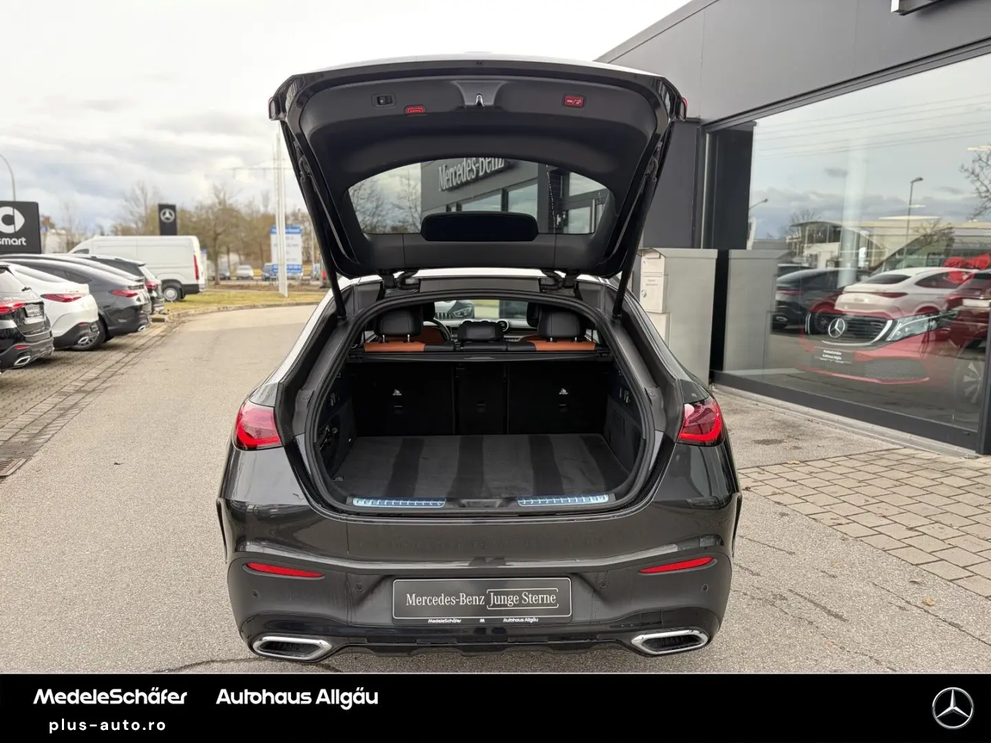 MERCEDES-BENZ GLC 200 4M Coupé AMG Night  Dist AHK Kam Amb