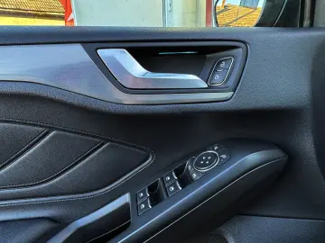 FORD Focus EcoBblue Titanium X