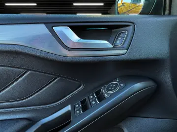 FORD Focus EcoBblue Titanium X