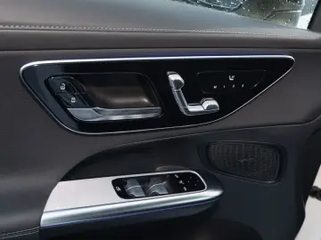 MERCEDES-BENZ GLC 200 4MATIC Coupé AUT LM SportS