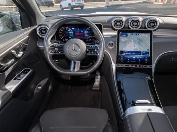 MERCEDES-BENZ GLC 200 4MATIC Coupé AUT LM SportS