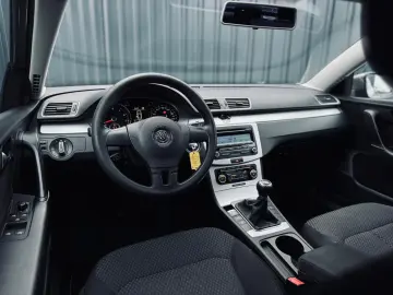 VOLKSWAGEN PASSAT B7   FAB 12-2010  1.4 BENZINA 122 CP