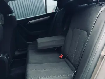 VOLKSWAGEN PASSAT B7   FAB 12-2010  1.4 BENZINA 122 CP