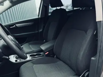 VOLKSWAGEN PASSAT B7   FAB 12-2010  1.4 BENZINA 122 CP