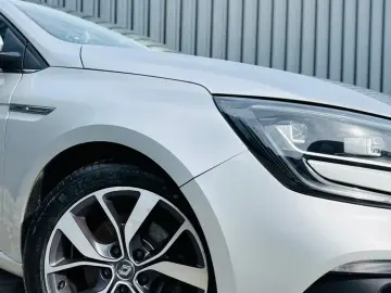 RENAULT MEGANE IV BOSE   FAB 12.2016   1.6 DIESEL 131CP