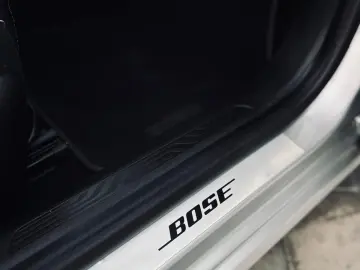 RENAULT MEGANE IV BOSE   FAB 12.2016   1.6 DIESEL 131CP