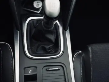 RENAULT MEGANE IV BOSE   FAB 12.2016   1.6 DIESEL 131CP