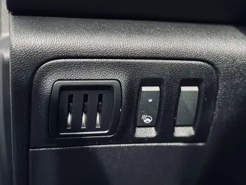 RENAULT MEGANE IV BOSE   FAB 12.2016   1.6 DIESEL 131CP