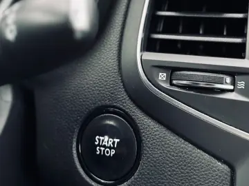 RENAULT MEGANE IV BOSE   FAB 12.2016   1.6 DIESEL 131CP