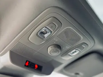 RENAULT MEGANE IV BOSE   FAB 12.2016   1.6 DIESEL 131CP