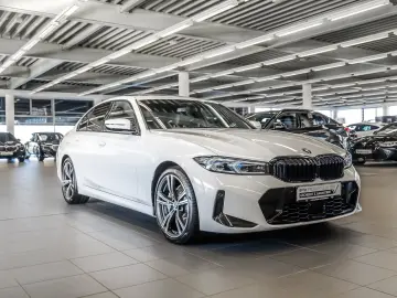 BMW 330 i xDrive M Sport HUD ACC AHK RFK