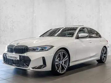 BMW 330 i xDrive M Sport HUD ACC AHK RFK