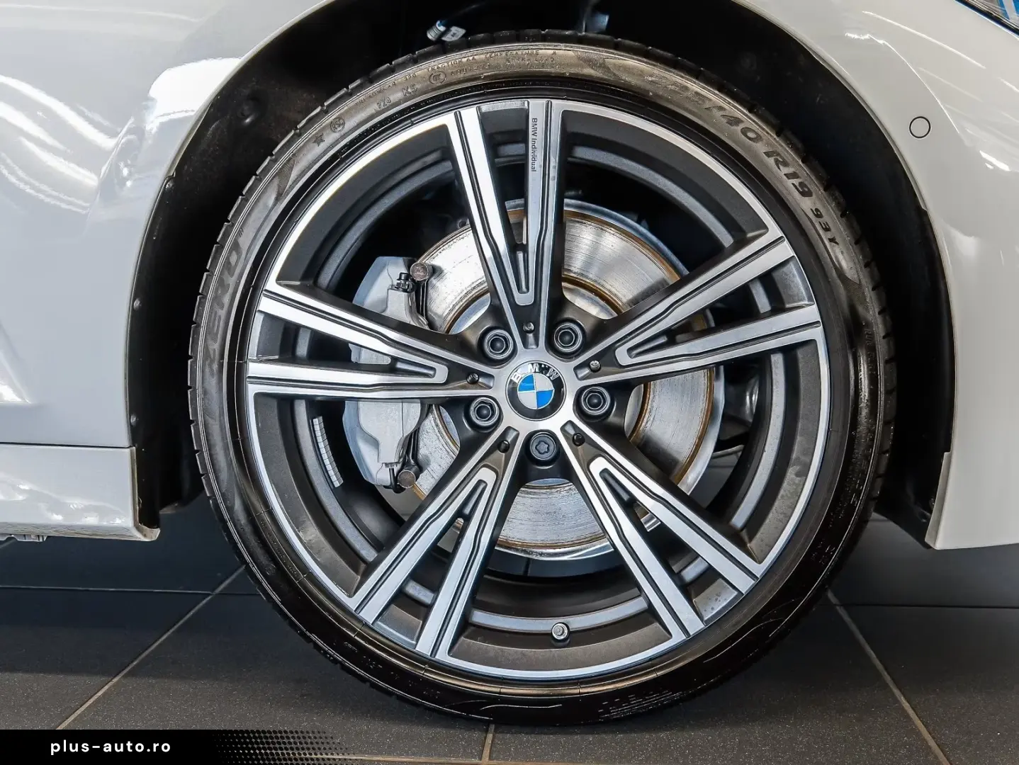 BMW 330 i xDrive M Sport HUD ACC AHK RFK