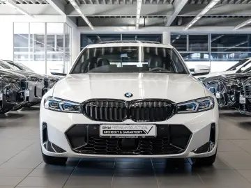 BMW 330 i xDrive M Sport HUD ACC AHK RFK