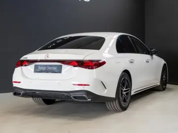 Mercedes-Benz E 200  AMG Night SUPERSCREEN Distron