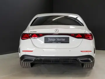 Mercedes-Benz E 200  AMG Night SUPERSCREEN Distron