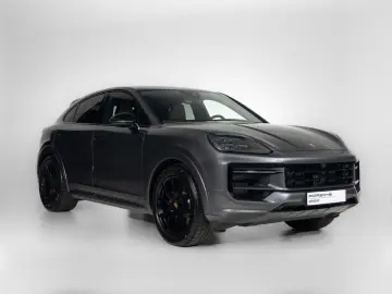 PORSCHE Cayenne Coupe S E-Hybrid   Clubleder   PDCC   HD