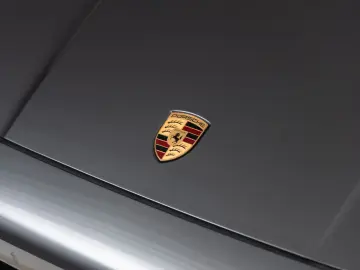 PORSCHE Cayenne Coupe S E-Hybrid   Clubleder   PDCC   HD