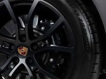 PORSCHE Cayenne Coupe S E-Hybrid   Clubleder   PDCC   HD