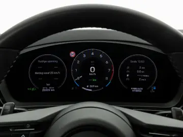 PORSCHE Cayenne Coupe S E-Hybrid   Clubleder   PDCC   HD