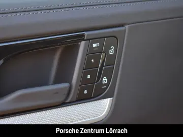 PORSCHE Cayenne E-Hybrid Coupe LED-Matrix Panoramadach