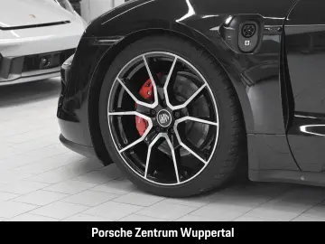 PORSCHE Taycan 4S Surround-View BOSE 21-Zoll Panorama