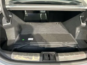 PORSCHE Taycan Surround-View BOSE 20-Zoll Panoramadach