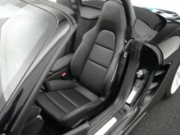PORSCHE 718 Boxster Style Edition