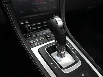 PORSCHE 718 Boxster Style Edition