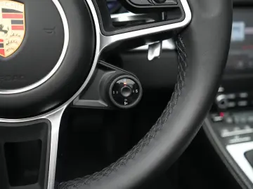 PORSCHE 718 Boxster Style Edition