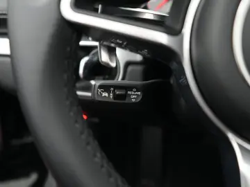 PORSCHE 718 Boxster Style Edition