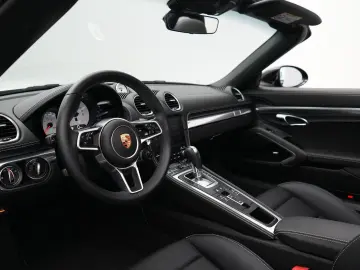 PORSCHE 718 Boxster Style Edition