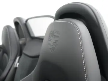 PORSCHE 718 Boxster Style Edition