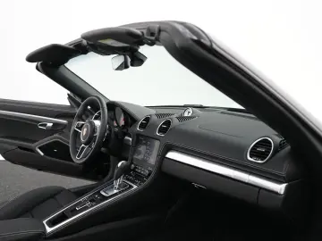 PORSCHE 718 Boxster Style Edition