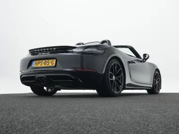 PORSCHE 718 Boxster Style Edition