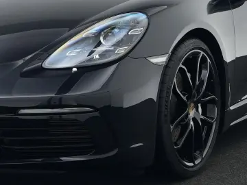 PORSCHE 718 Boxster Style Edition