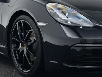 PORSCHE 718 Boxster Style Edition