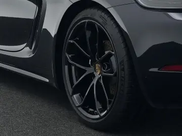 PORSCHE 718 Boxster Style Edition