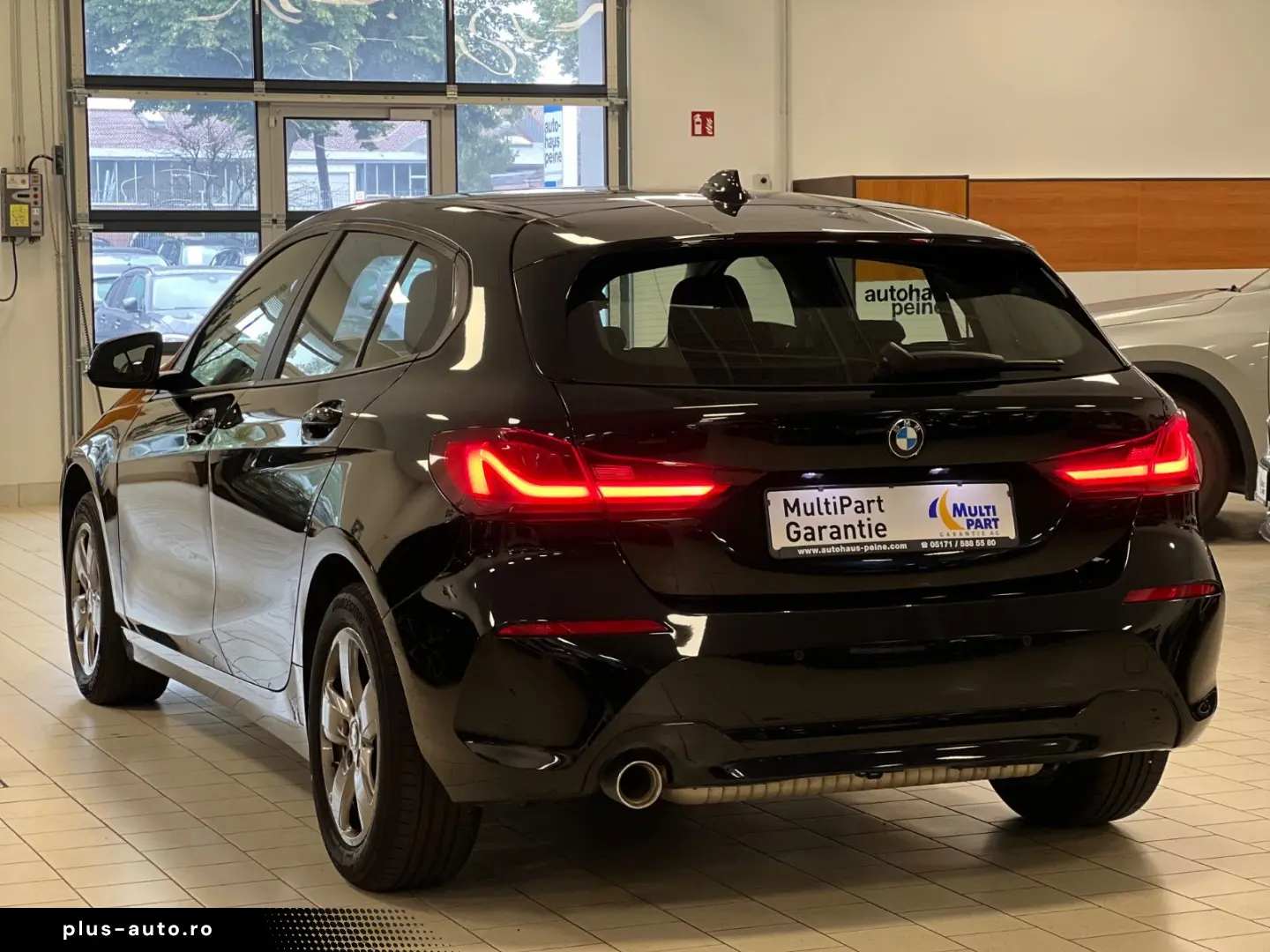 BMW 118i Advantage Aut Navi AHK LenkrHeiz LED WLAN