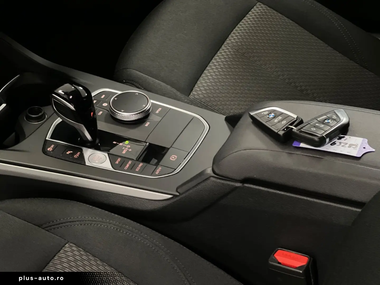 BMW 118i Advantage Aut Navi AHK LenkrHeiz LED WLAN