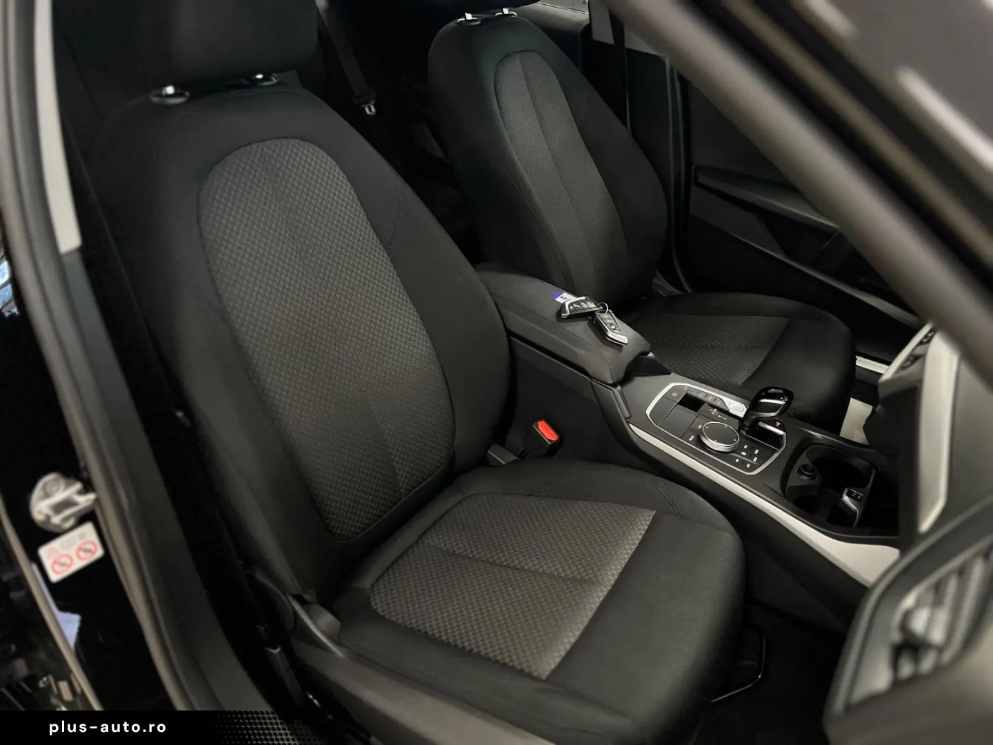 BMW 118i Advantage Aut Navi AHK LenkrHeiz LED WLAN